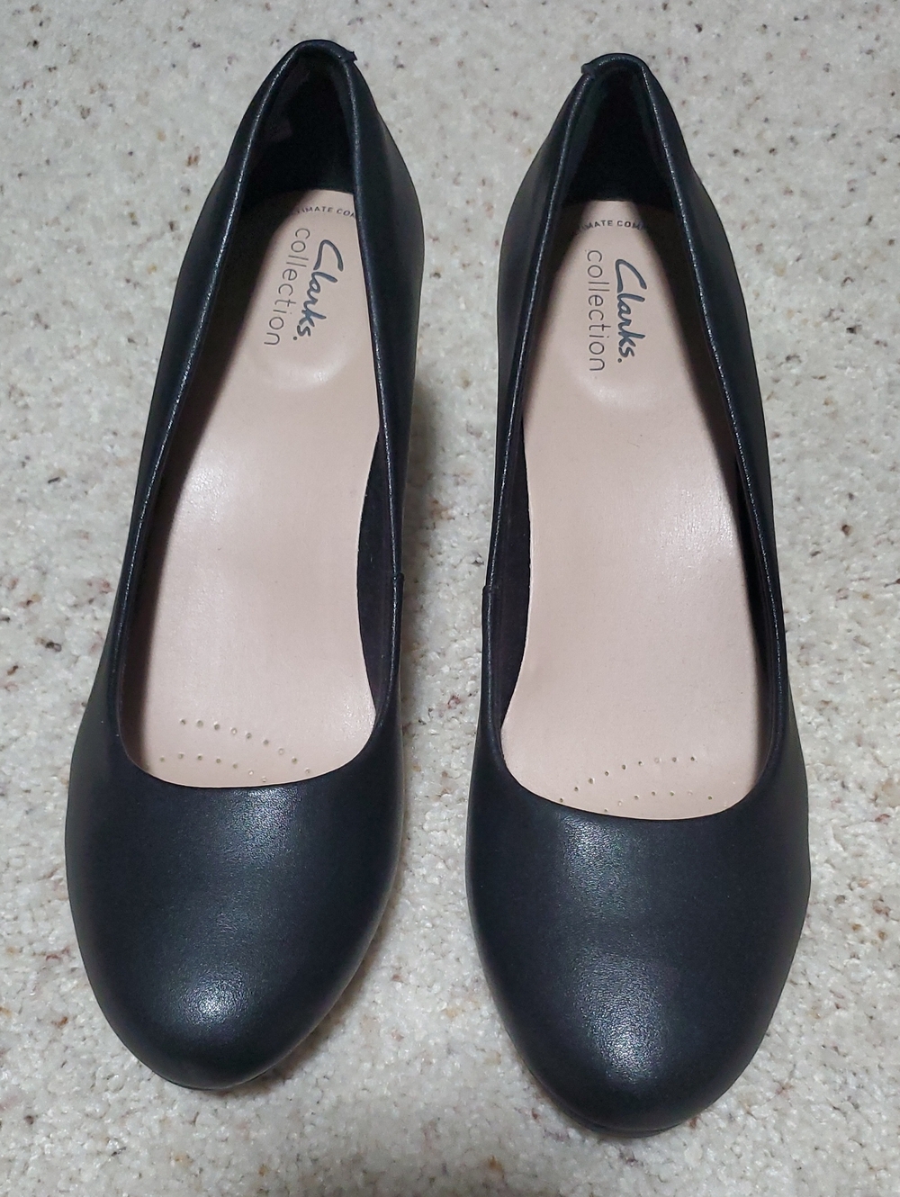 Women's Black Clark Round-Toe Heels